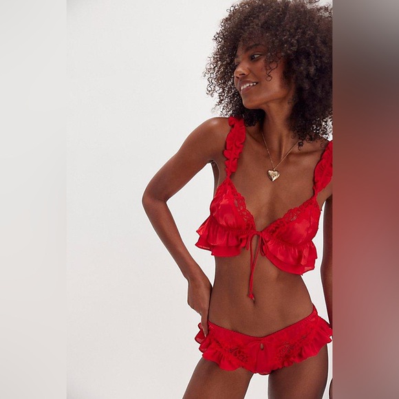 For love and lemons butterfly lace red lingerie set - Picture 13 of 13